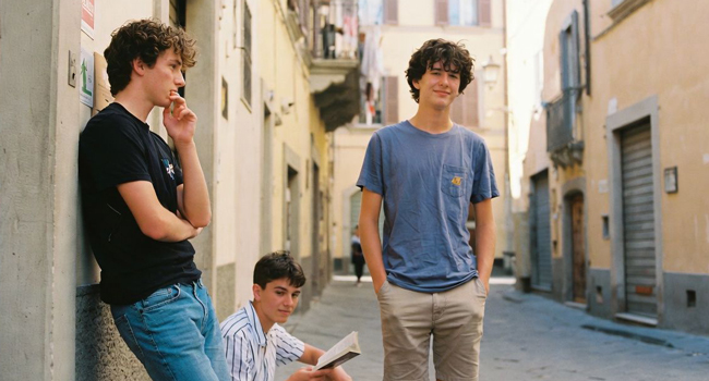 Tres razones para elegir un curso de italiano de LISA! para jóvenes en Florencia Jóvenes estudiantes descubriendo Florencia durante un curso de italiano de LISA! en Italia