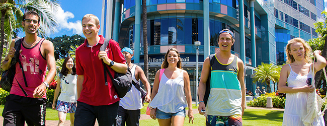 LISA-Sprachreisen-Englisch-Hawaii-Honolulu-Waikiki-Sprachschule-Park-Garten-internationale-Teilnehmer-Freizeit LISA-Sprachreisen-Englisch-Hawaii-Honolulu-Waikiki-Sprachschule-Park-Garten-internationale-Teilnehmer-Freizeit