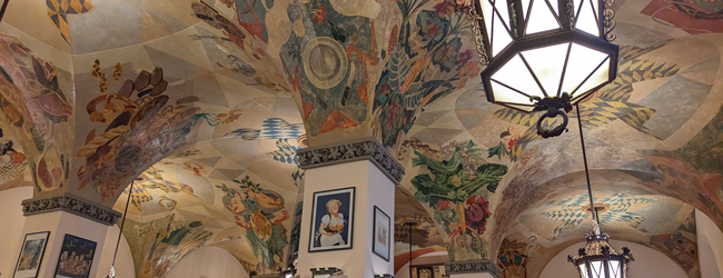 LISA-Sprachreisen-Erwachsene-Deutsch-Deutschland-Muenchen-Freizeit-Hofbraeuhaus-Essen-Gewoelbe-Tradition LISA-Sprachreisen-Erwachsene-Deutsch-Deutschland-Muenchen-Freizeit-Hofbraeuhaus-Essen-Gewoelbe-Tradition