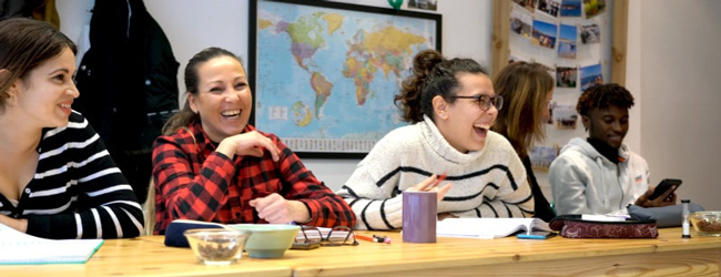 LISA-Sprachreisen-Erwachsene-Englisch-England-Cornwall-Truro-Schule-Unterricht-Gruppe-Spass LISA-Sprachreisen-Erwachsene-Englisch-England-Cornwall-Truro-Schule-Unterricht-Gruppe-Spass