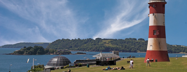 LISA-Sprachreisen-Erwachsene-Englisch-England-Plymouth-Hoe-Smeaton-Tower