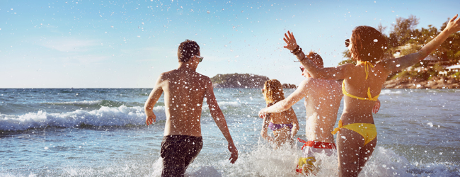 LISA-Sprachreisen-Erwachsene-Englisch-Malta-St-Julians-Urlaub-Meer-Baden-Spass