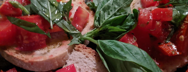 LISA-Sprachreisen-Erwachsene-Italienisch-Italien-Florenz-Kochkurs-Bruschetta-Pomodoro-Basilikum LISA-Sprachreisen-Erwachsene-Italienisch-Italien-Florenz-Kochkurs-Bruschetta-Pomodoro-Basilikum