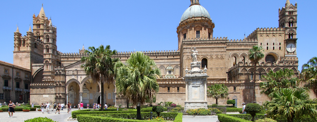 LISA-Sprachreisen-Erwachsene-Italienisch-Italien-Milazzo-Sizilien-Geschichte-Park-Burg