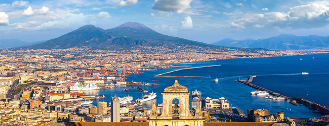 LISA-Sprachreisen-Erwachsene-Italienisch-Italien-Neapel-Napoli-Vesuv-Meer-Hafen LISA-Sprachreisen-Erwachsene-Italienisch-Italien-Neapel-Napoli-Vesuv-Meer-Hafen