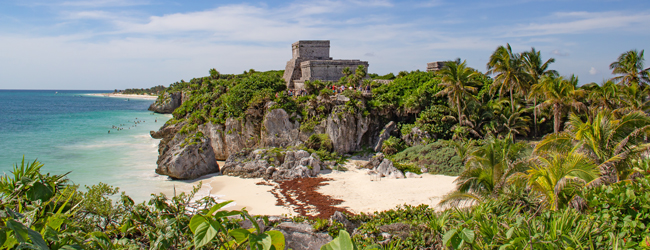 LISA-Sprachreisen-Erwachsene-Spanisch-Mexiko-playa-del-Carmen-Ausflug-Tulum-Bauwerk-Palmen LISA-Sprachreisen-Erwachsene-Spanisch-Mexiko-playa-del-Carmen-Ausflug-Tulum-Bauwerk-Palmen