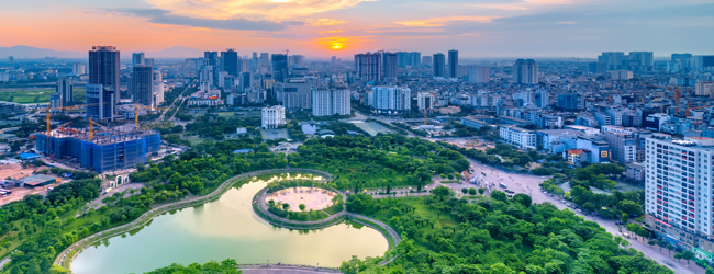 LISA-Sprachreisen-Erwachsene-Vietnamesisch-Vietnam-Hanoi-Skyline-Sonnenuntergang-Fluss-Parks LISA-Sprachreisen-Erwachsene-Vietnamesisch-Vietnam-Hanoi-Skyline-Sonnenuntergang-Fluss-Parks
