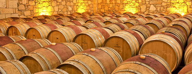 LISA-Sprachreisen-Franzoesisch-Frankreich-Bordeaux-Freizeit-Aktivitaeten-Ausfluege-Wein-Weinverkostung-Weinfaesser-Weinkeller LISA-Sprachreisen-Franzoesisch-Frankreich-Bordeaux-Freizeit-Aktivitaeten-Ausfluege-Wein-Weinverkostung-Weinfaesser-Weinkeller