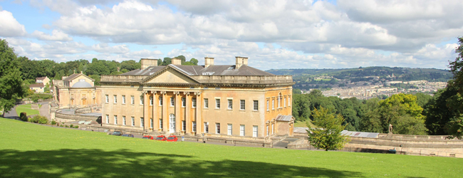 LISA-Sprachreisen-Schueler-Englisch-England-Bath-College-Prior-Park-Hautgebaeude-Blick-Stadt LISA-Sprachreisen-Schueler-Englisch-England-Bath-College-Prior-Park-Hautgebaeude-Blick-Stadt