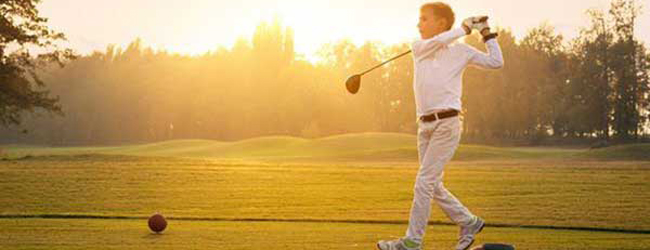 LISA-Sprachreisen-Schueler-Englisch-England-Wells-Cathedral-Sprachkurs-Option-Freizeit-Golf