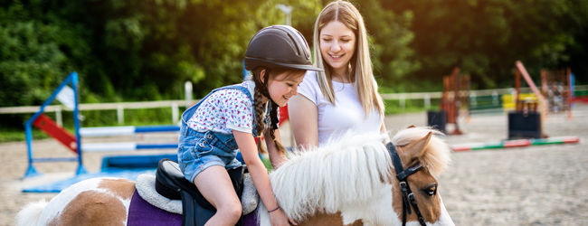 LISA-Sprachreisen-Schueler-Englisch-Irland-Gastfamilienprogramm-Freizeit-Camp-Pony-Reiten LISA-Sprachreisen-Schueler-Englisch-Irland-Gastfamilienprogramm-Freizeit-Camp-Pony-Reiten