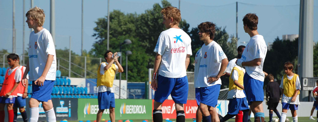 LISA-Sprachreisen-Schueler-Spanisch-Spanien-Barcelona-Sprachkurs-Fussball-Camp-Rasen LISA-Sprachreisen-Schueler-Spanisch-Spanien-Barcelona-Sprachkurs-Fussball-Camp-Rasen